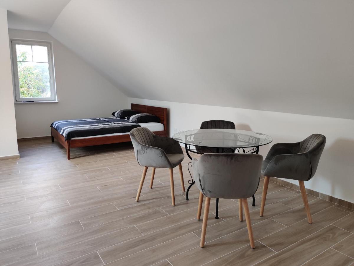 Dali Apartment Сентендре Екстер'єр фото