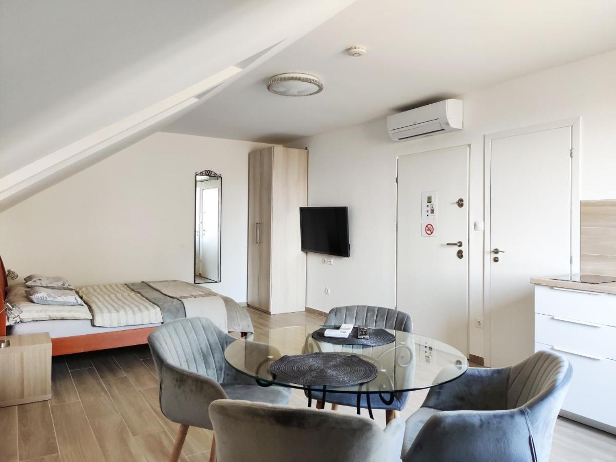 Dali Apartment Сентендре Екстер'єр фото