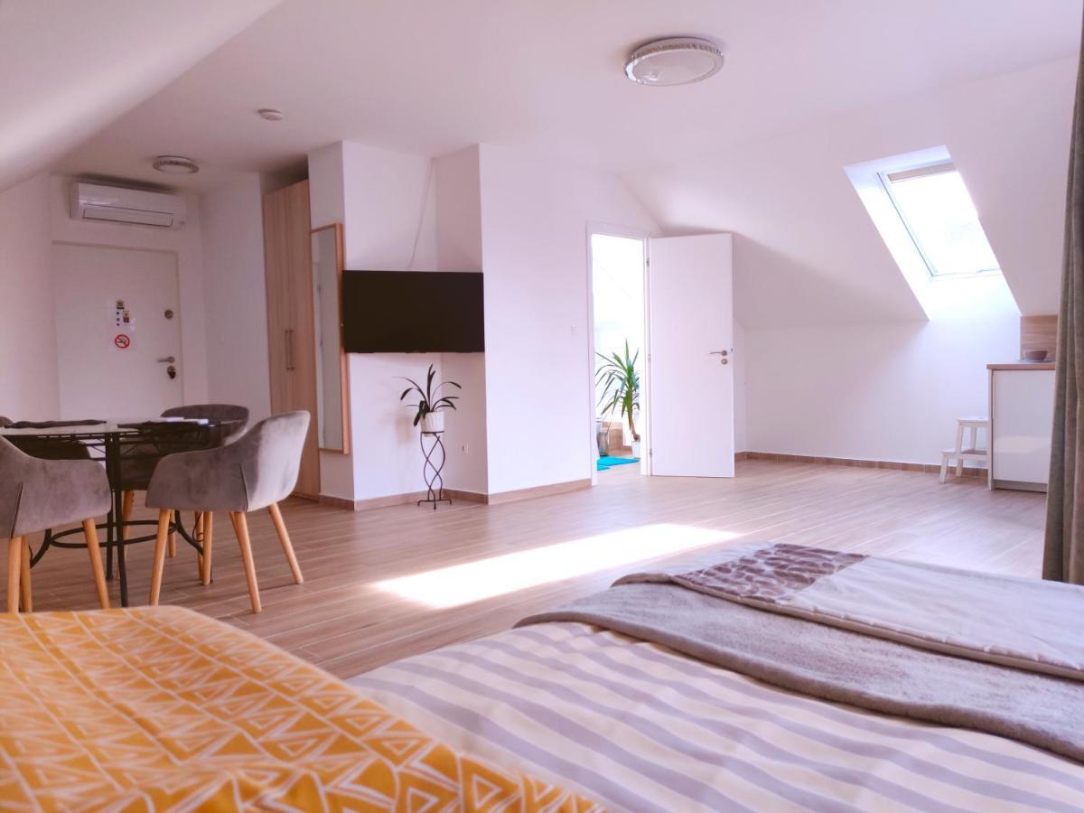 Dali Apartment Сентендре Екстер'єр фото